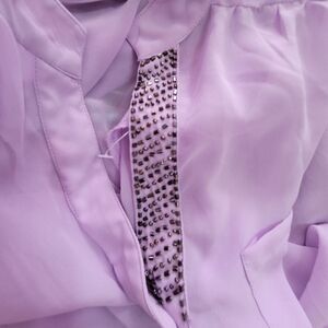 1008 MEDIUM TRUTH NYC Purple Studs blouse NWT
